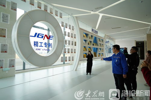 沉浸式體驗(yàn)棗莊鋰電產(chǎn)業(yè)發(fā)展現(xiàn)狀 走進(jìn)國(guó)家鋰電池產(chǎn)品質(zhì)量檢驗(yàn)檢測(cè)中心 山東精工電子